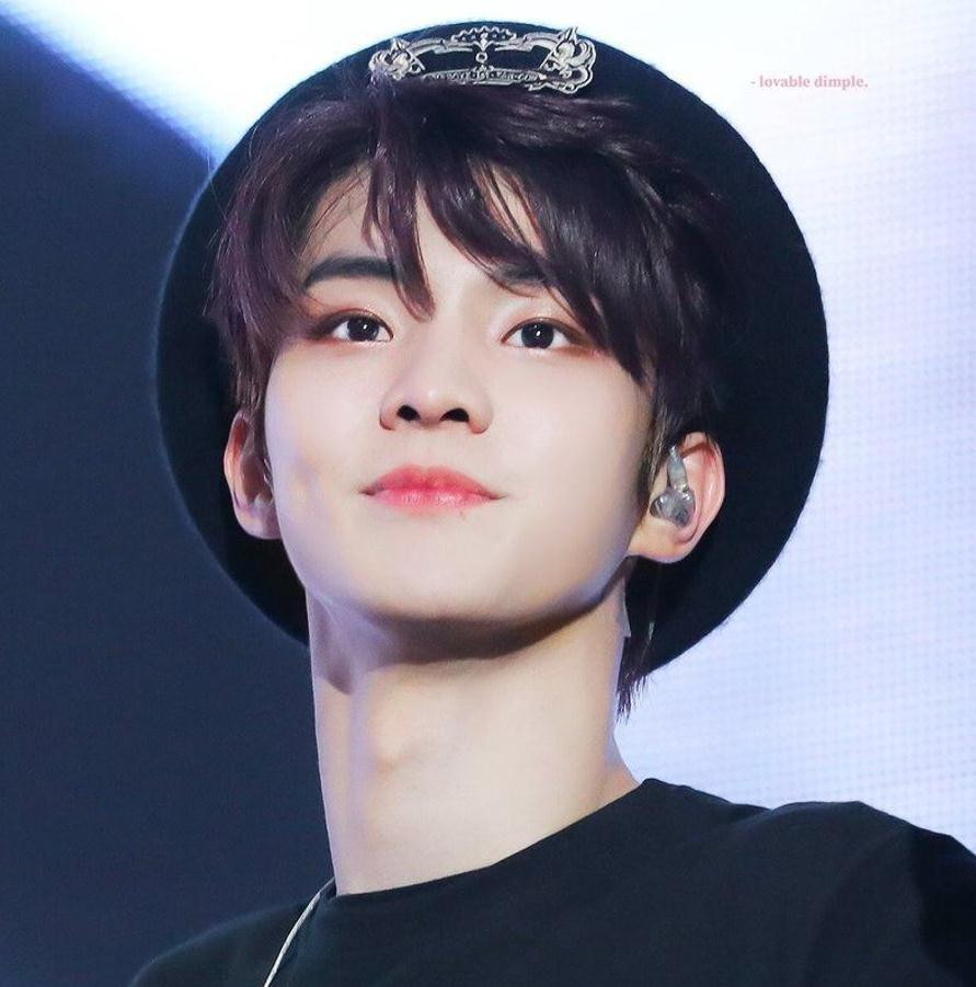 Người em cùng nhóm, Q lại trở thành chủ đề của dư luận khi tự nói về “bệnh ngôi sao” của chính mình. Người em cùng nhóm, Q lại trở thành chủ đề của dư luận khi tự nói về “bệnh ngôi sao” của chính mình.