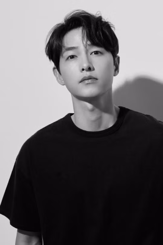 Song Joong Ki vẫn đứng đầu bảng xếp hạng diễn viên truyền hình được yêu thích nhất tháng 5 dù vừa gặp sự cố xuất hiện đồ ăn Bibimbap Trung Quốc trong "Vincenzo"