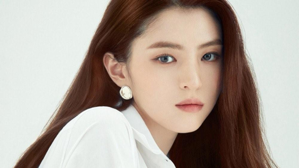 Trong tin tức liên quan, Han So Hee gần đây đã xác nhận tham gia một bộ phim mới có tựa đề Soundtrack #1, do đạo diễn của Vincenzo chỉ đạo. 'Đối tác' của Han So Hee trong tác phẩm lần này là nam diễn viên điển trai Park Hyung Shik.Quá trình sản xuất phim sẽ được bắt đầu vào đầu năm 2022. Trong tin tức liên quan, Han So Hee gần đây đã xác nhận tham gia một bộ phim mới có tựa đề Soundtrack #1, do đạo diễn của Vincenzo chỉ đạo. 'Đối tác' của Han So Hee trong tác phẩm lần này là nam diễn viên điển trai Park Hyung Shik.Quá trình sản xuất phim sẽ được bắt đầu vào đầu năm 2022.