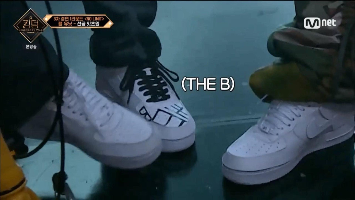 Để xoá tan ngại ngùng và để cả 3 trở nên gắn bó hơn, Hwiyoung đã mua tặng 2 người đồng đội mỗi người một đôi giày. Điều dễ thương hơn hết ở đây là Hwiyoung đã lên mạng để tìm kiếm size giầy của Bobby và Sunwoo, đồng thời ra cửa hàng tận tay lựa chọn để thể hiện thành ý. Để xoá tan ngại ngùng và để cả 3 trở nên gắn bó hơn, Hwiyoung đã mua tặng 2 người đồng đội mỗi người một đôi giày. Điều dễ thương hơn hết ở đây là Hwiyoung đã lên mạng để tìm kiếm size giầy của Bobby và Sunwoo, đồng thời ra cửa hàng tận tay lựa chọn để thể hiện thành ý.