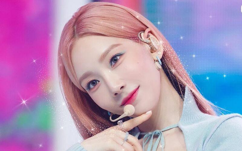 Trưởng nhóm Taeyeon cũng khiến nhiều người bất ngờ khi tiết lộ cô nàng cực kỳ ghét Gee, Hoot và Lion Heart. Thậm chí, nàng trưởng nhóm “bé hạt tiêu” còn từng bật khóc vì không muốn hát và quảng bá “kiệt tác Kpop” Gee. Trưởng nhóm Taeyeon cũng khiến nhiều người bất ngờ khi tiết lộ cô nàng cực kỳ ghét Gee, Hoot và Lion Heart. Thậm chí, nàng trưởng nhóm “bé hạt tiêu” còn từng bật khóc vì không muốn hát và quảng bá “kiệt tác Kpop” Gee.