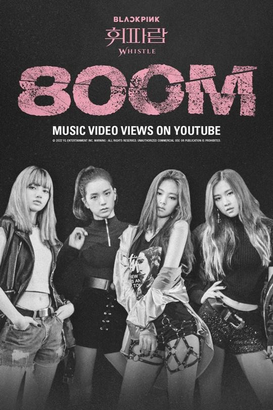 MV Whistle của Black Pink vượt 800 triệu lượt xem trên YouTube tính đến ngày hôm nay. Whistle là một trong những ca khúc chủ đề kép của đĩa đơn đầu tay SQUARE ONE của BLACKPINK. MV thu hút sự chú ý nhờ hình ảnh đầy màu sắc nhưng tinh tế. Ngoài ra, ngoại hình tuyệt đẹp và giai điệu độc đáo của các thành viên đã thu hút sự chú ý của công chúng ngay từ khi họ còn là các tân binh. BLACKPINK sẽ phát hành full-length album thứ hai BORN PINK vào ngày 16/9, lúc 13h (giờ Hàn Quốc). MV Whistle của Black Pink vượt 800 triệu lượt xem trên YouTube tính đến ngày hôm nay. Whistle là một trong những ca khúc chủ đề kép của đĩa đơn đầu tay SQUARE ONE của BLACKPINK. MV thu hút sự chú ý nhờ hình ảnh đầy màu sắc nhưng tinh tế. Ngoài ra, ngoại hình tuyệt đẹp và giai điệu độc đáo của các thành viên đã thu hút sự chú ý của công chúng ngay từ khi họ còn là các tân binh. BLACKPINK sẽ phát hành full-length album thứ hai BORN PINK vào ngày 16/9, lúc 13h (giờ Hàn Quốc).
