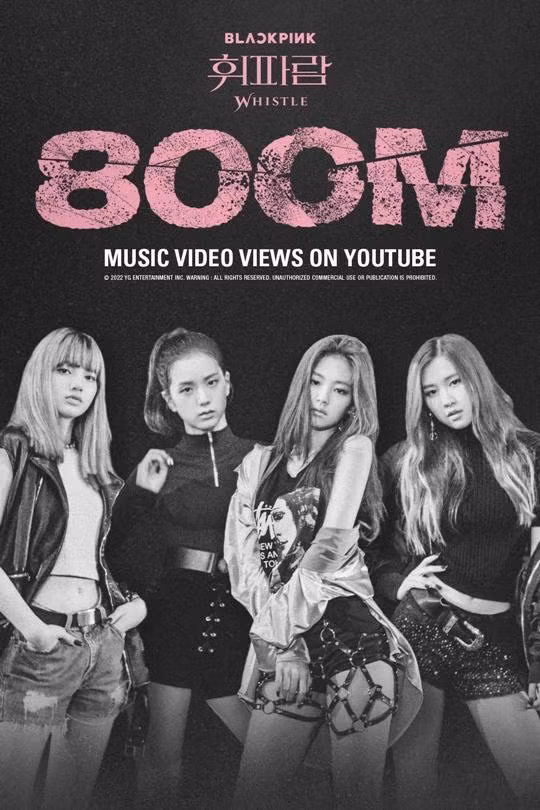 MV Whistle của Black Pink vượt 800 triệu lượt xem trên YouTube tính đến ngày hôm nay. Whistle là một trong những ca khúc chủ đề kép của đĩa đơn đầu tay SQUARE ONE của BLACKPINK. MV thu hút sự chú ý nhờ hình ảnh đầy màu sắc nhưng tinh tế. Ngoài ra, ngoại hình tuyệt đẹp và giai điệu độc đáo của các thành viên đã thu hút sự chú ý của công chúng ngay từ khi họ còn là các tân binh. BLACKPINK sẽ phát hành full-length album thứ hai BORN PINK vào ngày 16/9, lúc 13h (giờ Hàn Quốc).