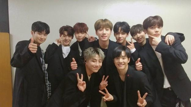 Cả UN.B… Cả UN.B…