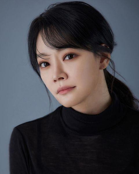 Kim Sohyun cũng trở thành đề tài thường xuyên được bàn luận những ngày gần đây khi khán giả liêc tục bày tỏ nỗi thất vọng với cô.