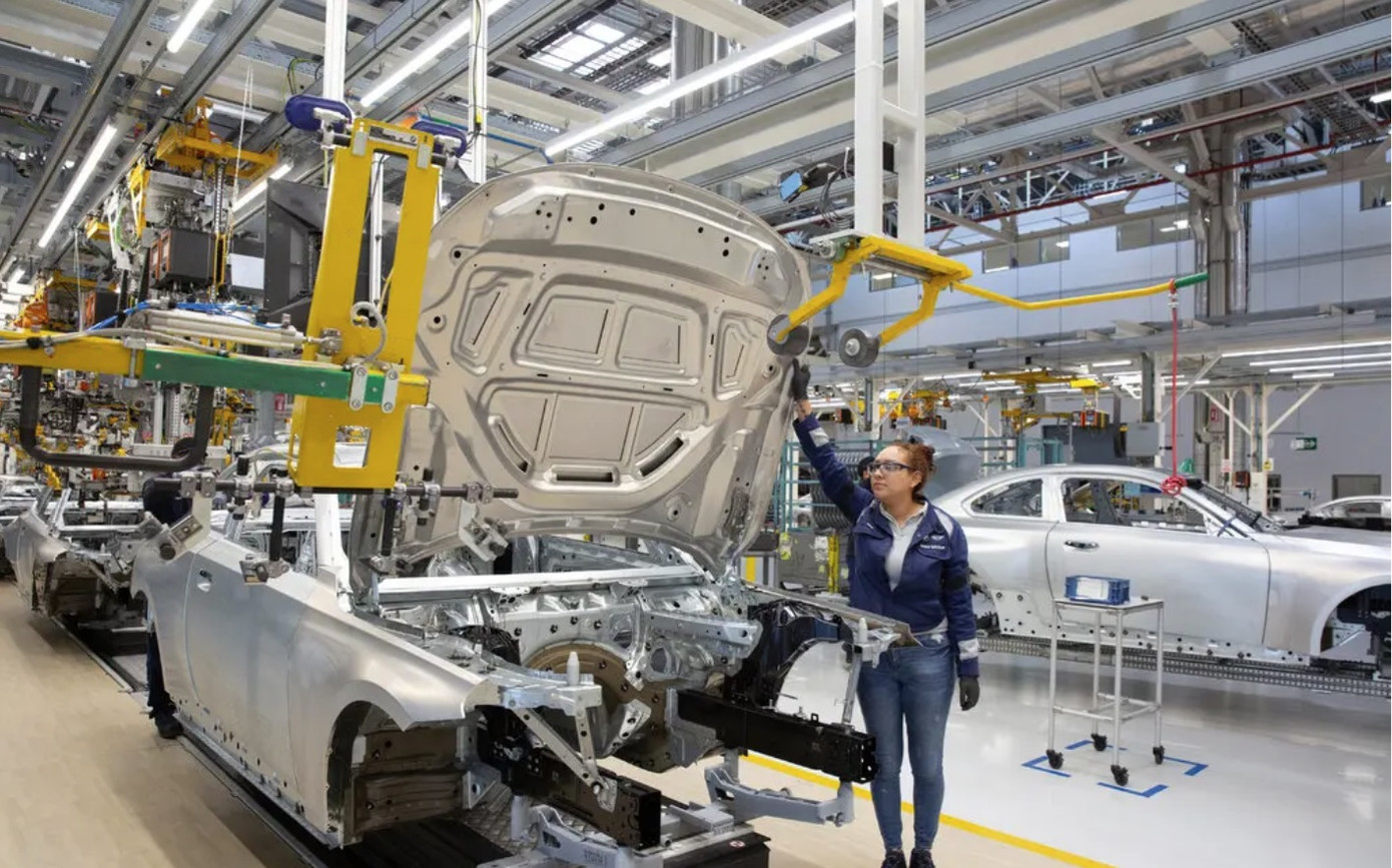 Nhà máy của BMW ở Mexico sản xuất xe để xuất khẩu sang Mỹ, Mỹ Latin, châu Âu và các thị trường khác. (Ảnh: NYT) Nhà máy của BMW ở Mexico sản xuất xe để xuất khẩu sang Mỹ, Mỹ Latin, châu Âu và các thị trường khác. (Ảnh: NYT)