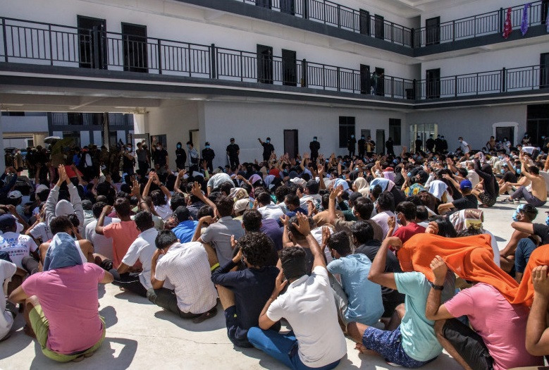 Hàng ngàn người nước ngoài đang kẹt ở Myanmar sau khi được giải cứu khỏi các trung tâm lừa đảo. (Ảnh: Reuters) Hàng ngàn người nước ngoài đang kẹt ở Myanmar sau khi được giải cứu khỏi các trung tâm lừa đảo. (Ảnh: Reuters)