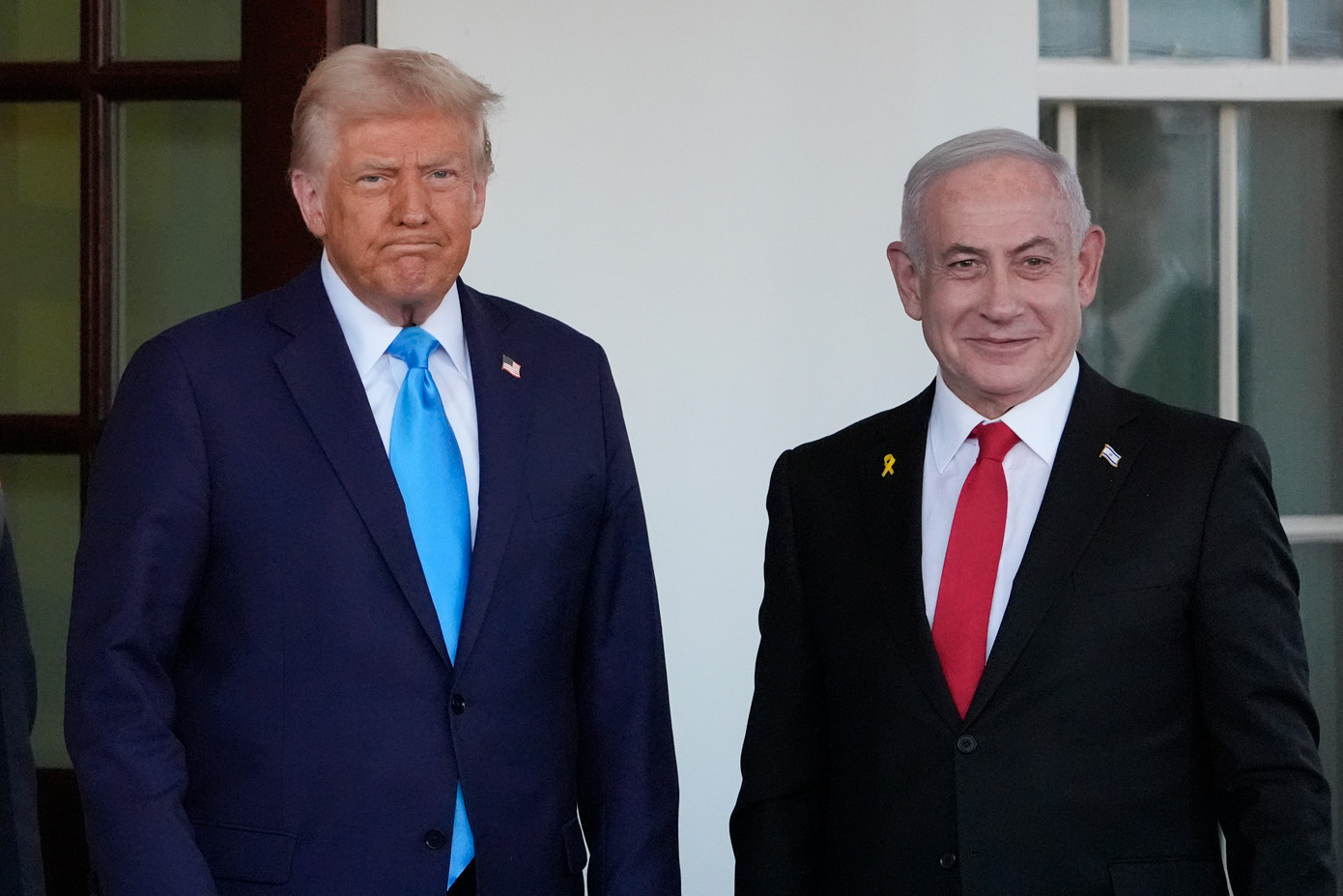Tổng thống Mỹ Donald Trump và Thủ tướng Israel Benjamin Netanyahu trong cuộc gặp tại Nhà Trắng, ngày 4/2. (Ảnh: AP)