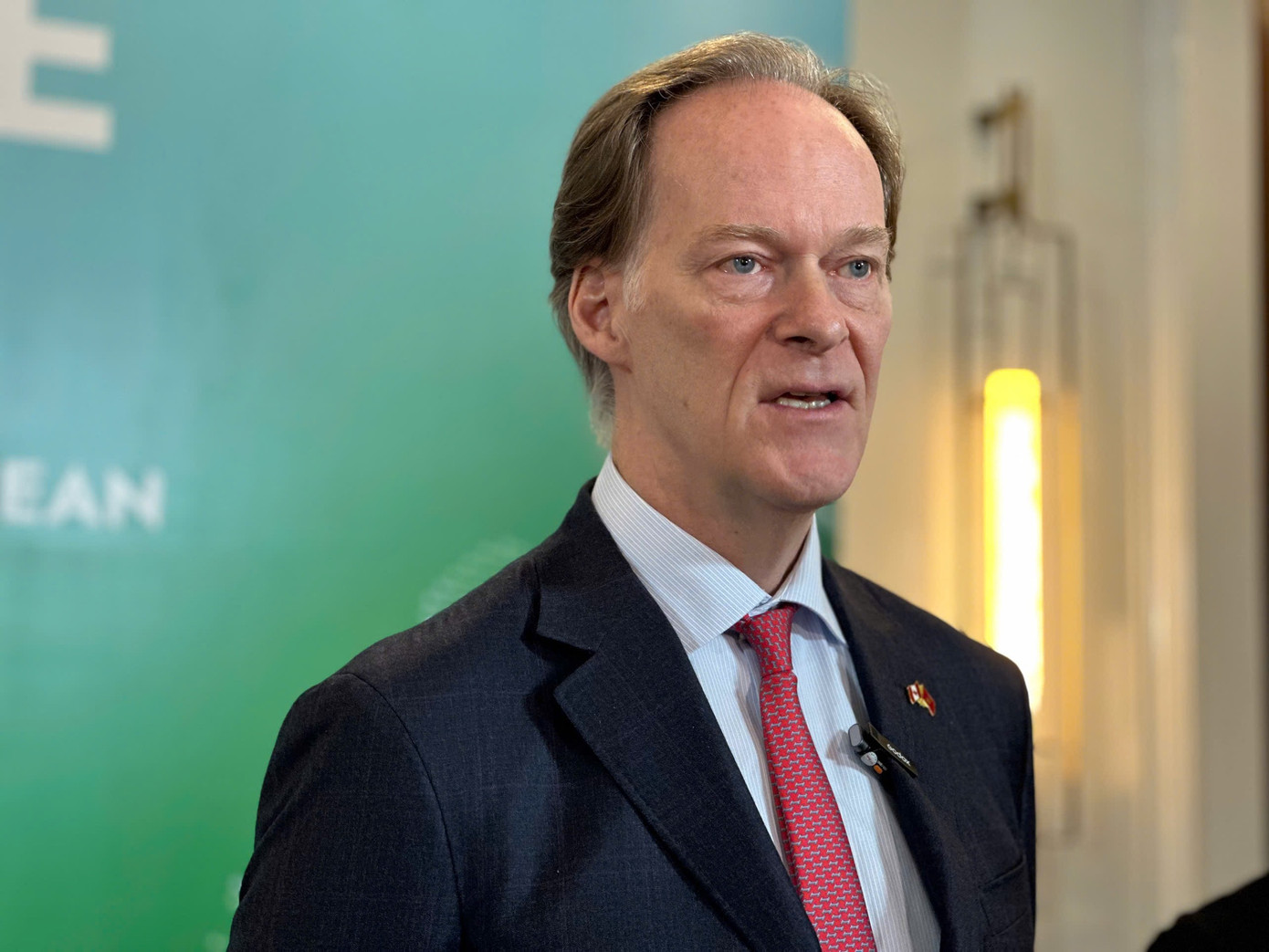 Ông Ian McKay, Đặc phái viên Canada về khu vực Ấn Độ Dương – Thái Bình Dương. (Ảnh: VĐ)