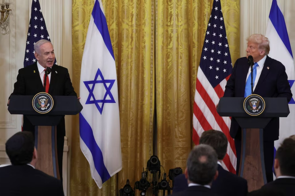 Tổng thống Mỹ Donald Trump và Thủ tướng Israel Benjamin Netanyahu trong cuộc họp báo chung, ngày 4/2. (Ảnh: Reuters) Tổng thống Mỹ Donald Trump và Thủ tướng Israel Benjamin Netanyahu trong cuộc họp báo chung, ngày 4/2. (Ảnh: Reuters)