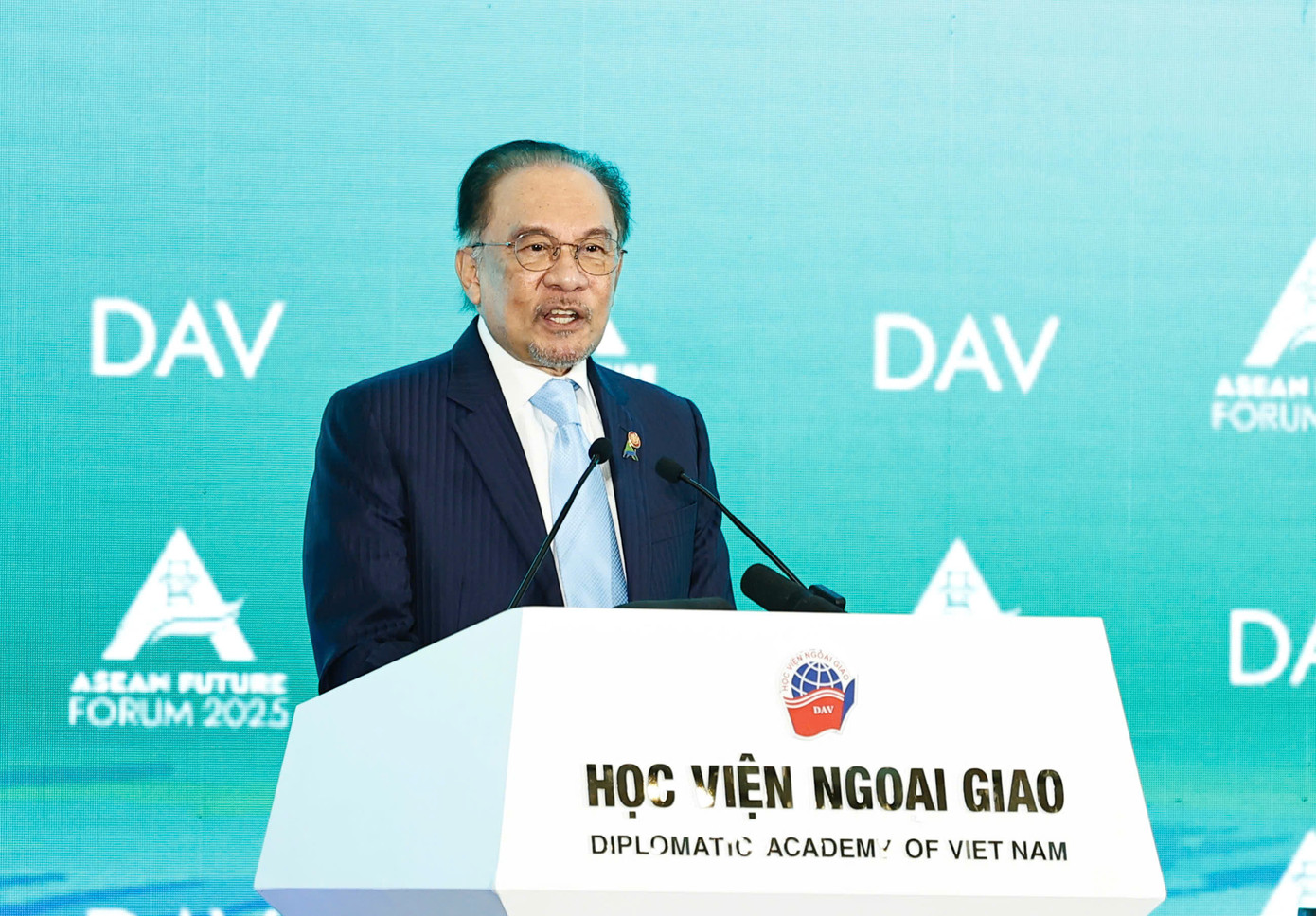 Thủ tướng Malaysia Anwar Ibrahim phát biểu tại Diễn đàn Tương lai Asean 2025. (Ảnh: Như Ý) Thủ tướng Malaysia Anwar Ibrahim phát biểu tại Diễn đàn Tương lai Asean 2025. (Ảnh: Như Ý)