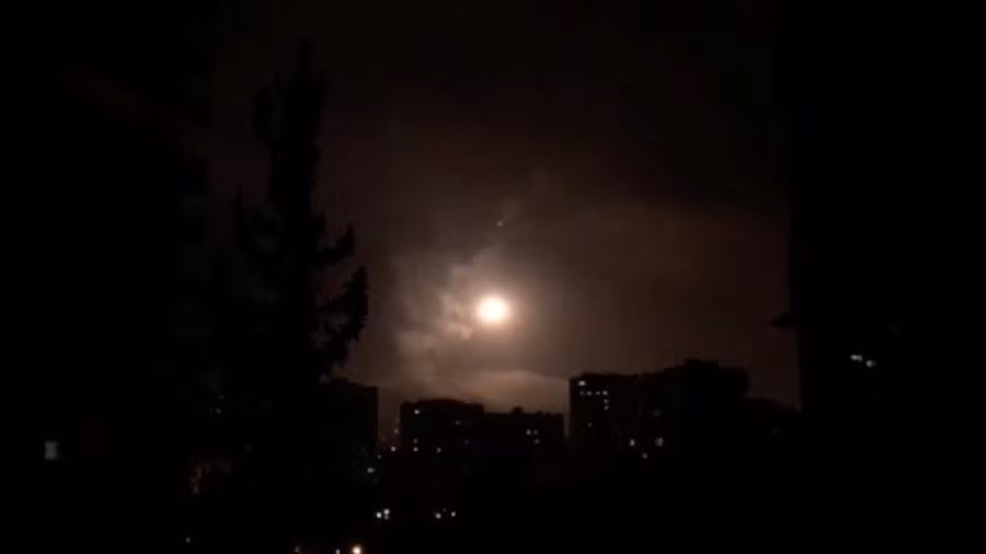 Mỹ, Anh, Pháp tấn công tên lửa Syria ảnh 5 Mỹ, Anh, Pháp tấn công tên lửa Syria ảnh 5