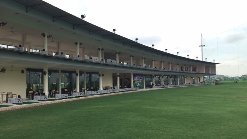 Về hiện trạng, theo báo cáo của Đội quản lý trật tự xây dựng đô thị quận Hà Đông trên khu đất A2.5-CCĐT01 có 1 công trình 2 tầng có diện tích xây dựng tầng 1 khoảng 975m2, tầng 2 khoảng 1200m2 và thảm cỏ khoảng hơn 26.000m2 (đang sử dụng làm nơi tập golf)... Các công trình xây dựng này, được chủ đầu tư thi công xây dựng năm 2017...