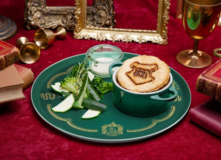 Nếu yêu quý nhà Slytherin đừng quên order cho mình món bánh sandwich này nhé! Nếu yêu quý nhà Slytherin đừng quên order cho mình món bánh sandwich này nhé!