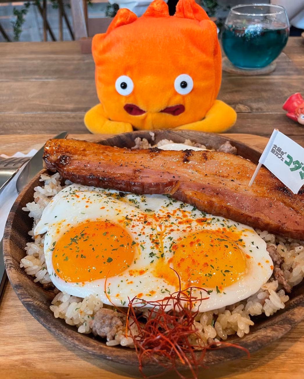 Món thịt xông khói và trứng trong "Lâu đài bay của pháp sư Howl". (Ảnh: @moricafe_kodama) Món thịt xông khói và trứng trong "Lâu đài bay của pháp sư Howl". (Ảnh: @moricafe_kodama)