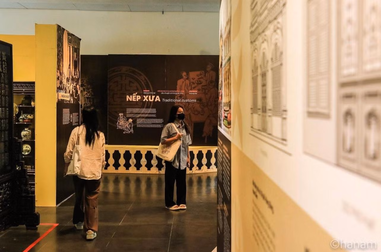 Giới trẻ có thể ngắm các hiện vật lịch sử và nghiền ngẫm những câu chuyện riêng về nó trong bảo tàng. Ảnh: @hainam