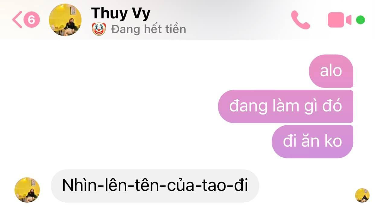 Các bạn trẻ mượn những dòng trạng thái để “nhắc khéo” mọi người. (Ảnh: Thúy Vy)
