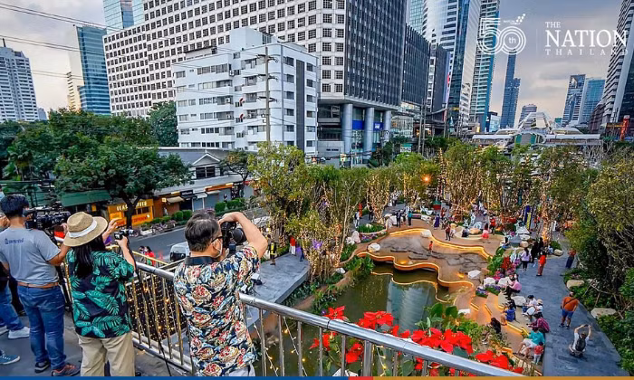 Công viên Klong Chong Nonsi với thiết kế độc đáo cùng không gian xanh bao trùm con kênh Klong ngay lập tức thu hút người dân và khách du lịch. (Ảnh: The National Thailand) Công viên Klong Chong Nonsi với thiết kế độc đáo cùng không gian xanh bao trùm con kênh Klong ngay lập tức thu hút người dân và khách du lịch. (Ảnh: The National Thailand)