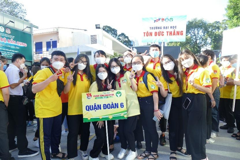 Những tình nguyện viên mong muốn mang nhiệt huyết tuổi trẻ hoá thành những hành động yêu thương. (Ảnh: VGP/ Nguyễn Kim)