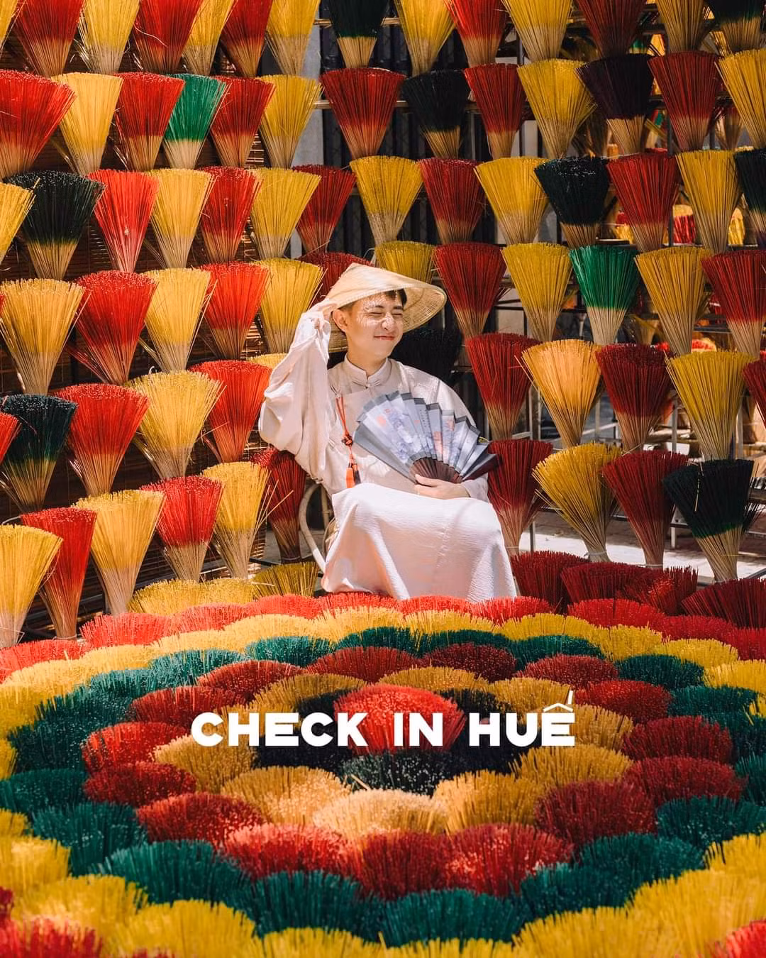 Làng Hương Xuân Thủy trở thành địa điểm check-in nổi bật của giới trẻ khi ghé thăm xứ Huế.(Ảnh: Khoa Phùng) Làng Hương Xuân Thủy trở thành địa điểm check-in nổi bật của giới trẻ khi ghé thăm xứ Huế.(Ảnh: Khoa Phùng)