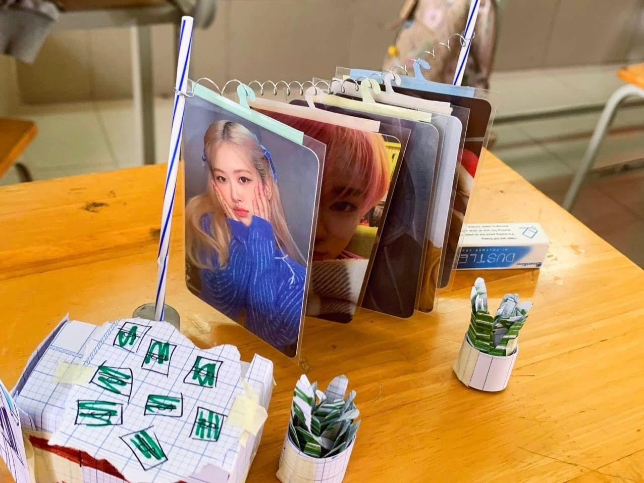 Chiếc sào phơi đồ “đầy mùi tiền” của dân chơi hệ bo góc! (Ảnh: Dương Nguyễn Huyền Trang) Chiếc sào phơi đồ “đầy mùi tiền” của dân chơi hệ bo góc! (Ảnh: Dương Nguyễn Huyền Trang)