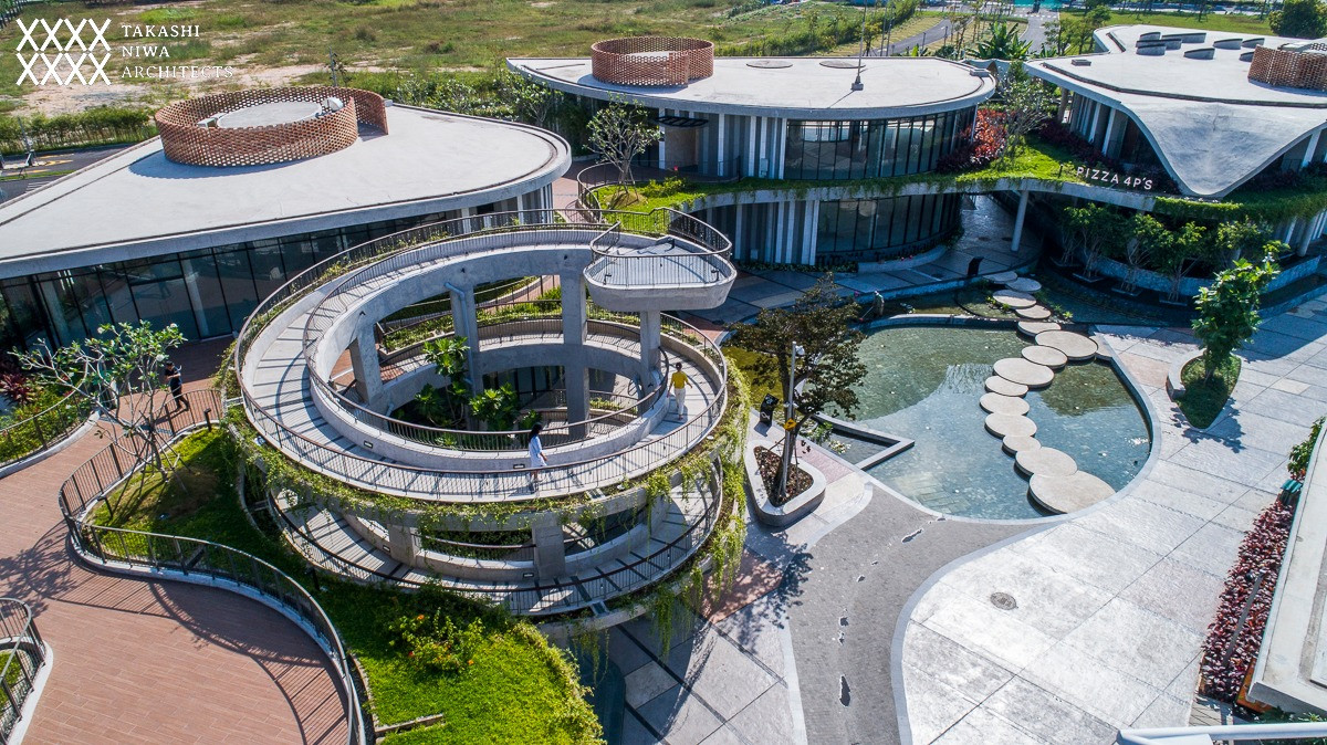 Con dốc xoắn ốc chiếm spotlight của khu phức hợp. (Ảnh: Takashi Niwa Architects) Con dốc xoắn ốc chiếm spotlight của khu phức hợp. (Ảnh: Takashi Niwa Architects)