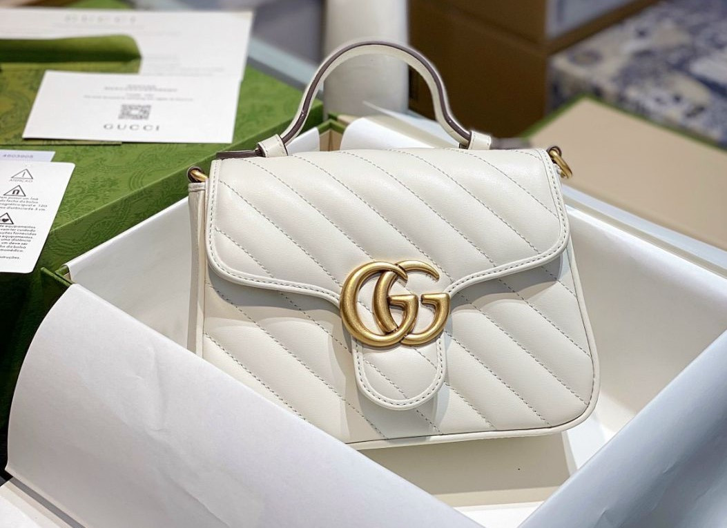 Lưu tráo đồ thật với đồ giả khiến chủ nhân khó phát hiện. (Ảnh minh họa) Lưu tráo đồ thật với đồ giả khiến chủ nhân khó phát hiện. (Ảnh minh họa)