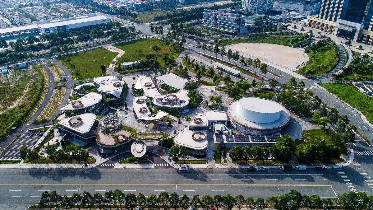 Kiến trúc ấn tượng của khu phức hợp. (Ảnh: Takashi Niwa Architects) Kiến trúc ấn tượng của khu phức hợp. (Ảnh: Takashi Niwa Architects)