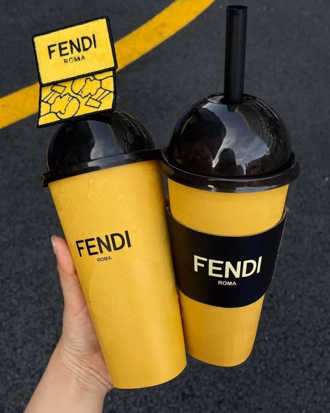 Sự kết hợp của Fendi và Heytea khiến dân tình "đứng ngồi không yên". (Ảnh: Internet)