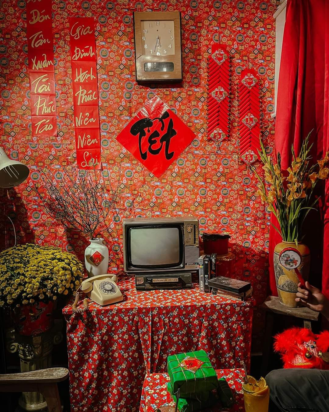 Tết của những năm “hồi đó” là đây chứ đâu. (Ảnh: Young Tea & Coffee) Tết của những năm “hồi đó” là đây chứ đâu. (Ảnh: Young Tea & Coffee)