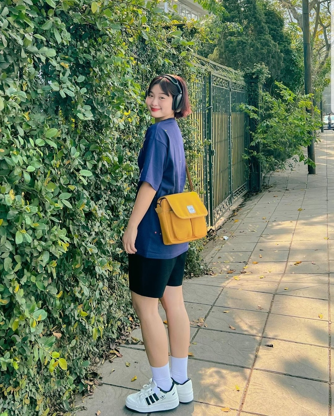 Style năng động không làm khó được cô bạn. (Nguồn: Dang Nguyen Phuong Anh) Style năng động không làm khó được cô bạn. (Nguồn: Dang Nguyen Phuong Anh)