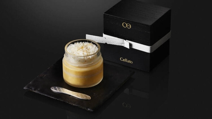 Món tráng miệng đắt đỏ được đóng gói vô cùng sang trọng và đẹp mắt. (Ảnh: Guinness World Records) Món tráng miệng đắt đỏ được đóng gói vô cùng sang trọng và đẹp mắt. (Ảnh: Guinness World Records)