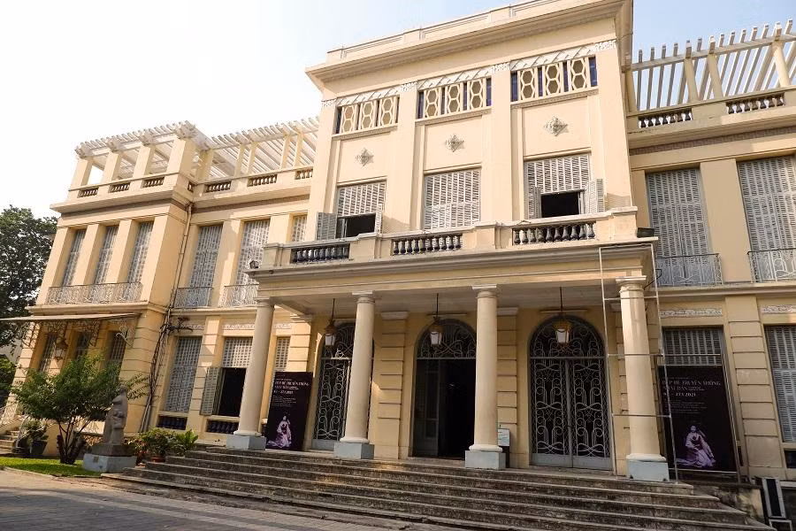 Tòa nhà 2 là nơi diễn ra các triển lãm.