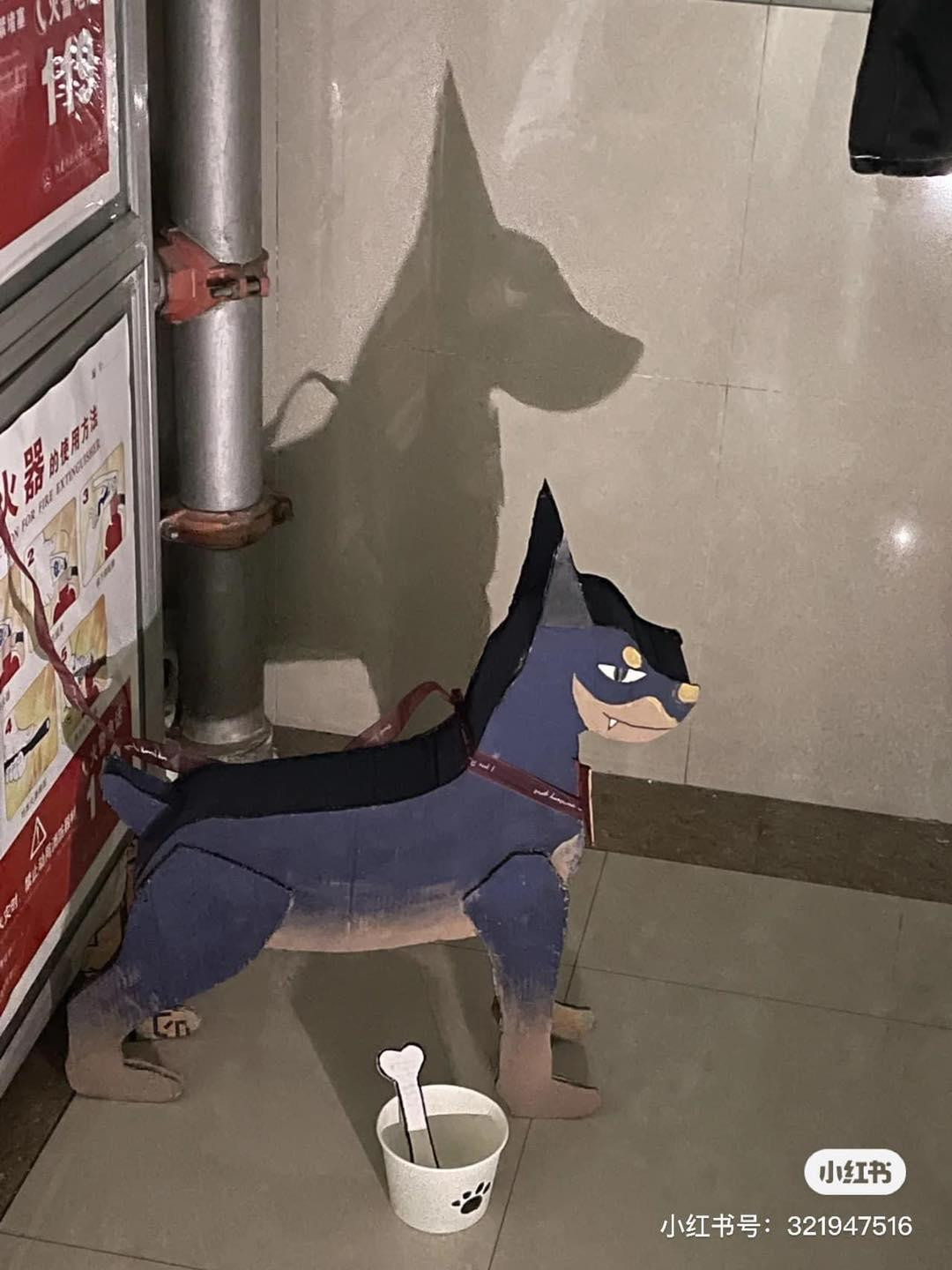 Các bạn trẻ còn cẩn thận chuẩn bị cả “đồ ăn” để "hội boss" không đói bụng! Các bạn trẻ còn cẩn thận chuẩn bị cả “đồ ăn” để "hội boss" không đói bụng!