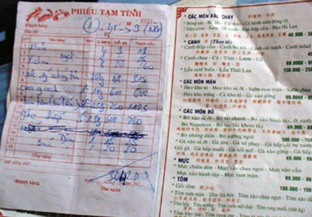 Một hoá đơn khách phản ánh là bị nhà hàng "chém đẹp". Một hoá đơn khách phản ánh là bị nhà hàng