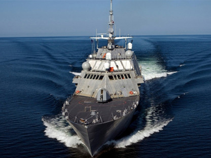 LSC-1 (Littoral Combat Ship) là tàu tác chiến ven bờ đầu tiên của hải quân Mỹ và cũng là chiếc đầu tiên trong số 6 tàu thuộc lớp “Tự Do” (Freedom). Ngoài 6 tàu lớp này, hải quân Mỹ còn 6 tàu thuộc lớp “Độc Lập” (Independence). Ngày 1/03 vừa qua, LSC-1 đã rời cảng mẹ là San Diego, lên đường đi nhận nhiệm vụ mới. Hải trình ước tính dài 1 tháng và nó dự kiến hiện diện ở Singapore 8 tháng