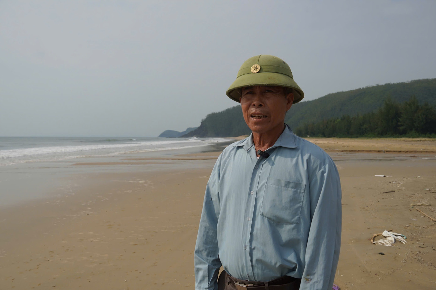 Ngư dân Nguyễn Văn Như cho rằng, việc đổ thải là "bức tử" sinh kế của ngư dân.