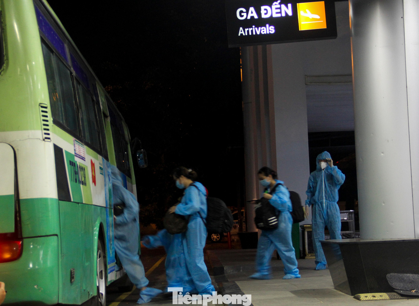 Chủ tịch UBND tỉnh Bình Định chia sẻ, đây không chỉ là tình cảm mà còn là trách nhiệm của lãnh đạo tỉnh đối với người dân. Đồng thời cũng là cách chia sẻ những khó khăn mà Đảng bộ, chính quyền và nhân dân TPHCM trong bối cảnh hiện nay. Ảnh: Trương Định