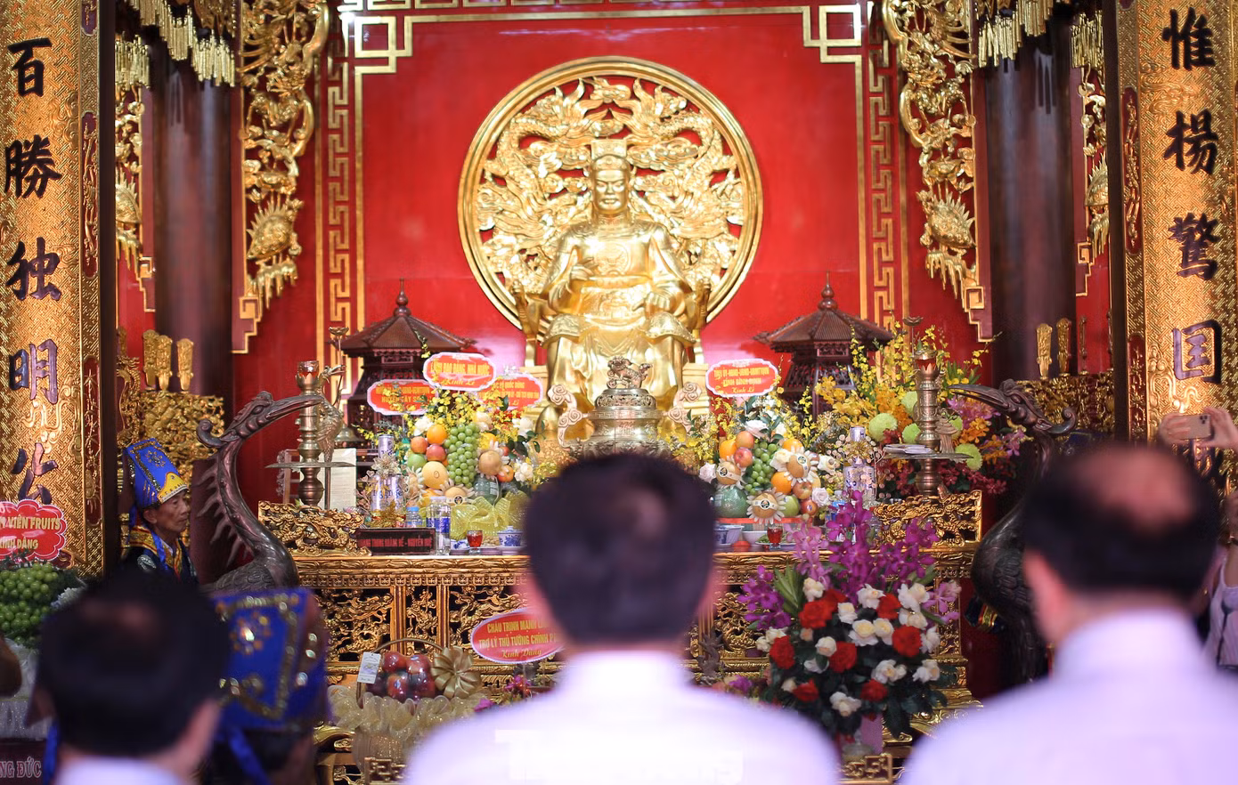 Điện thờ ba anh em nhà Tây Sơn Nguyễn Nhạc, Nguyễn Huệ và Nguyễn Lữ. Ảnh: Trương Định.