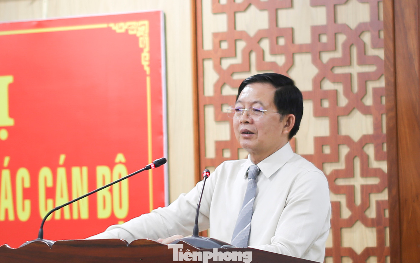 Bí thư Tỉnh ủy Bình Định Hồ Quốc Dũng phát biểu tại hội nghị. Ảnh: Trương Định Bí thư Tỉnh ủy Bình Định Hồ Quốc Dũng phát biểu tại hội nghị. Ảnh: Trương Định