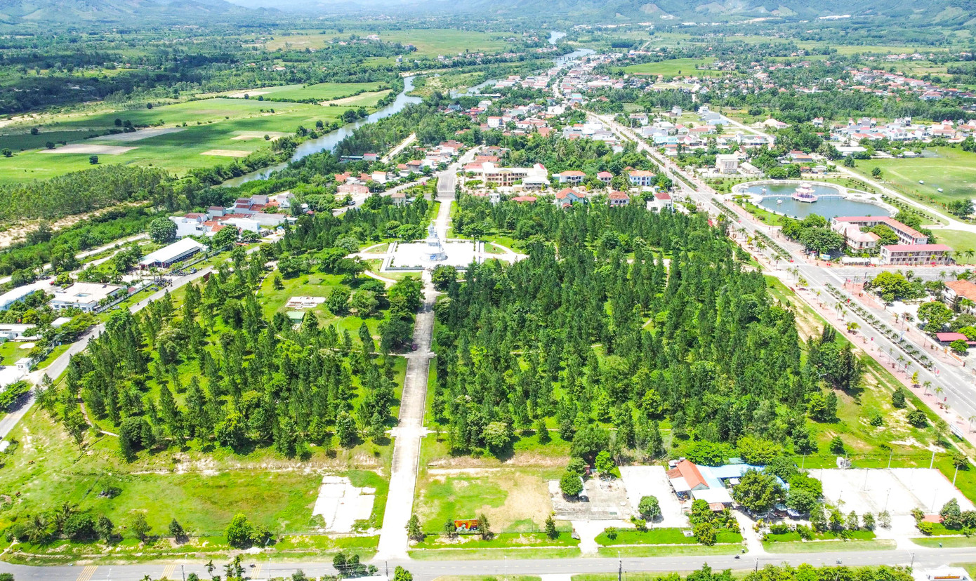 Một góc huyện Vĩnh Thạnh. Ảnh: Trương Định Một góc huyện Vĩnh Thạnh. Ảnh: Trương Định