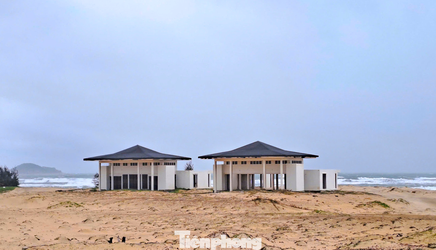 2 công trình duy nhất bên trong dự án. Ảnh: Trương Định. 2 công trình duy nhất bên trong dự án. Ảnh: Trương Định.