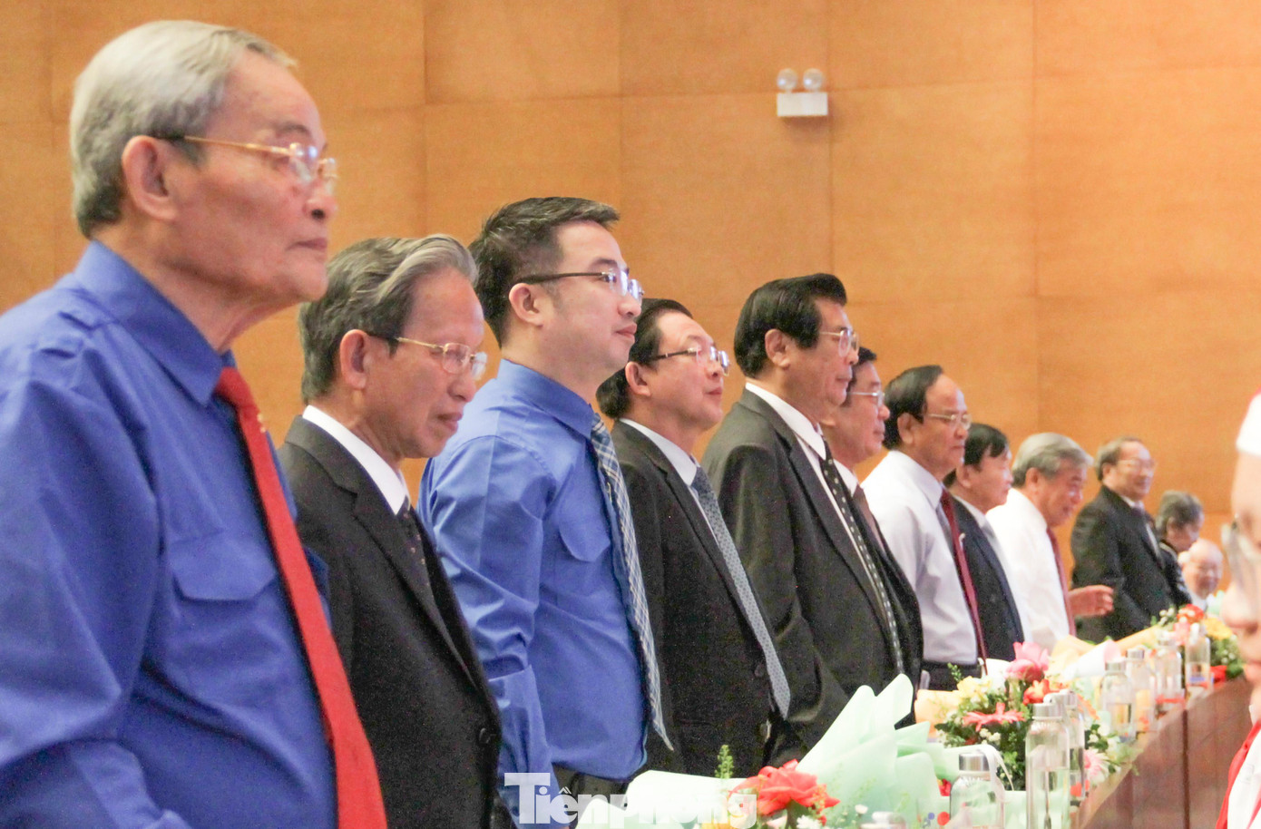 Dự phiên trọng thể có ông Hồ Quốc Dũng – Bí thư Tỉnh ủy Bình Định; lãnh đạo tỉnh Bình Định các thời kỳ; các ban, sở, ngành, đoàn thể tỉnh Bình Định. Về phía Trung ương Đoàn có anh Nguyễn Tường Lâm - Bí thư Trung ương Đoàn.