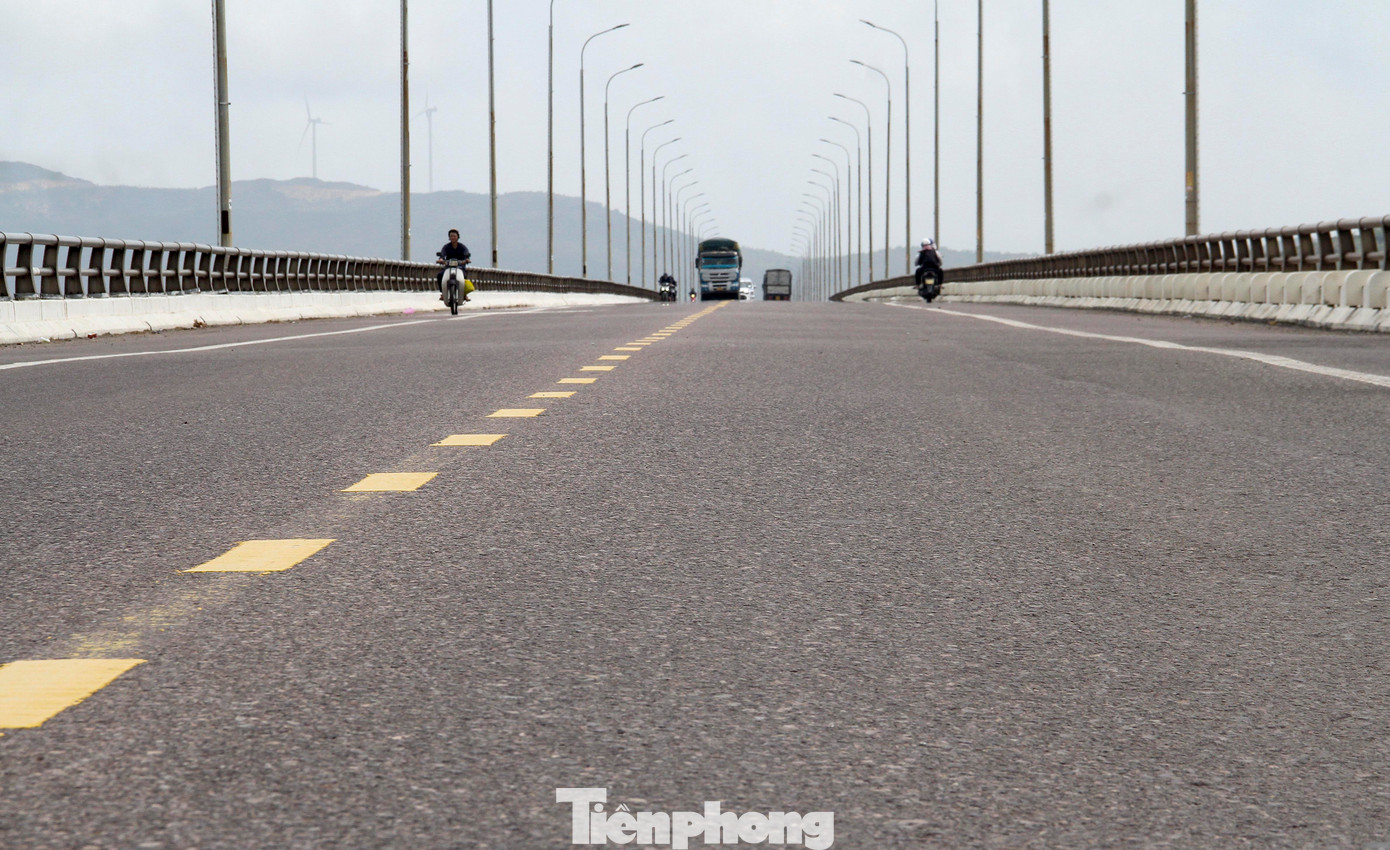 Sở GTVT tỉnh Bình Định sẽ tiến hành thử tải cầu Thị Nại sau quá trình sửa chữa. Ảnh: Trương Định. Sở GTVT tỉnh Bình Định sẽ tiến hành thử tải cầu Thị Nại sau quá trình sửa chữa. Ảnh: Trương Định.