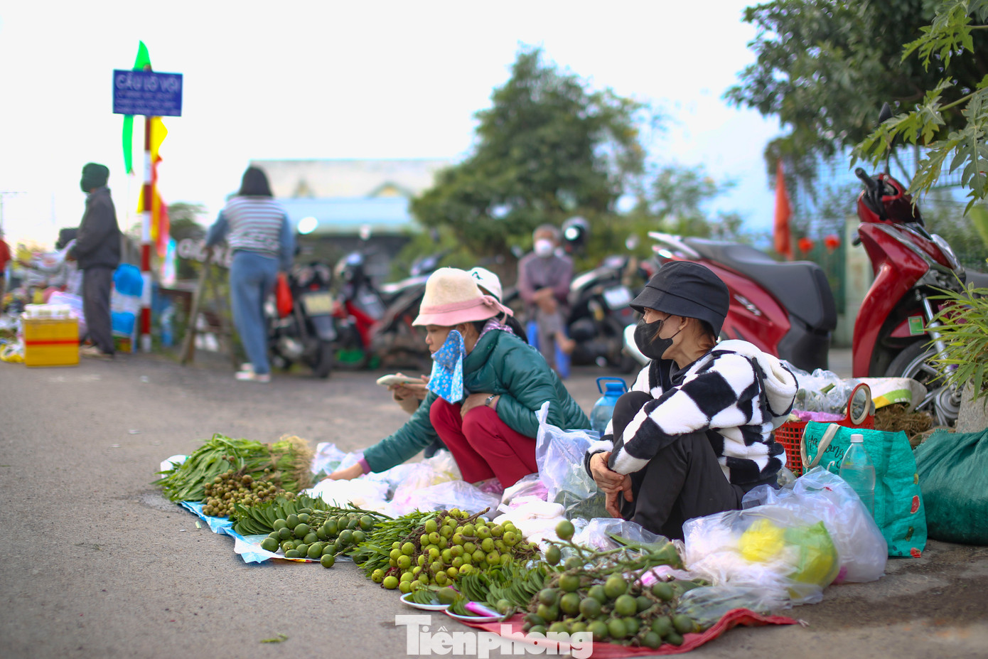 Với nét đặc trưng riêng, chợ Gò được Trung tâm Sách kỷ lục Việt Nam xếp vào “100 phiên chợ độc đáo nhất Việt Nam”. Ảnh: Trương Định
