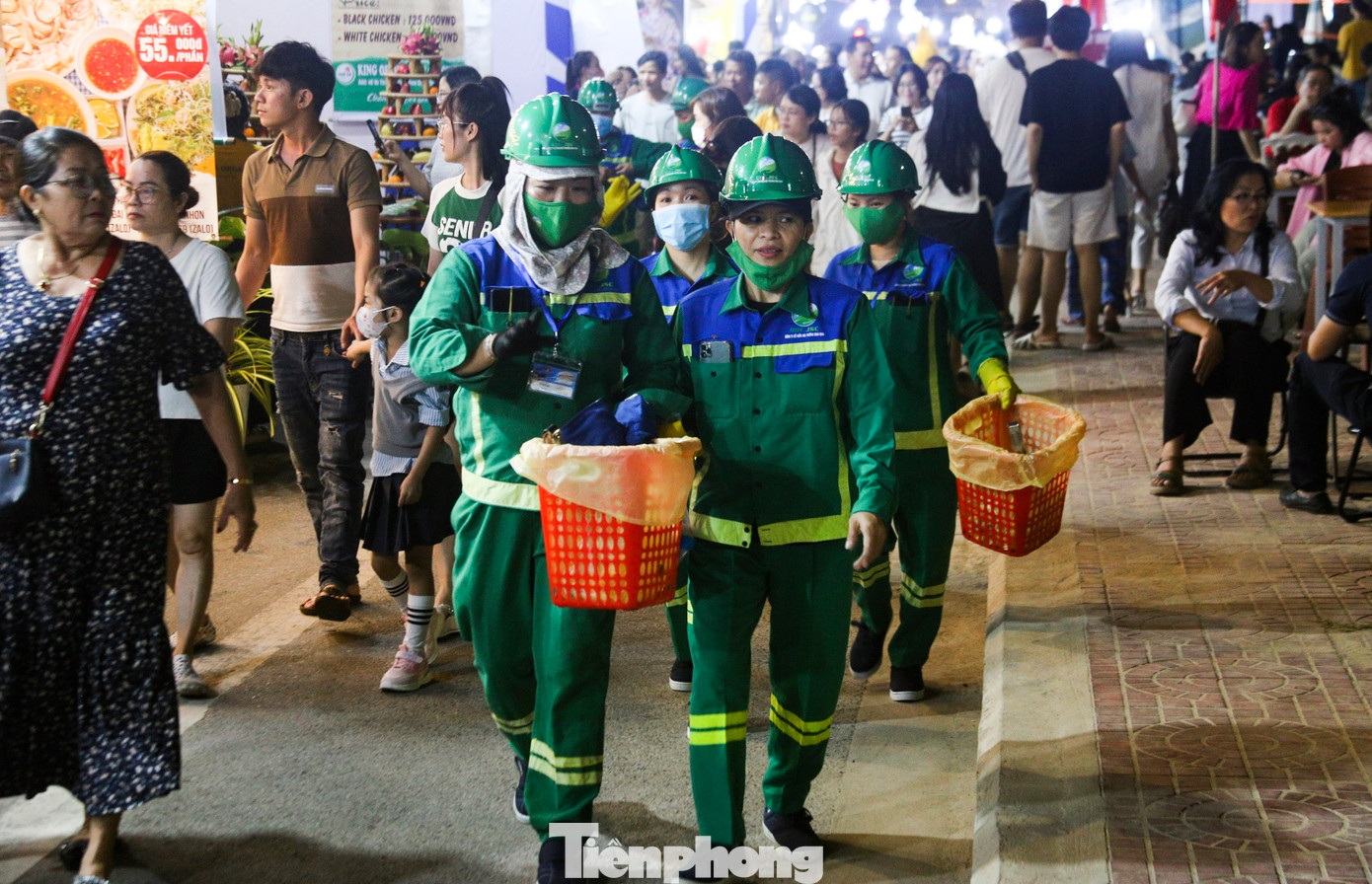 Phát biểu khai mạc Tuần lễ Amazing Binh Dinh Fest 2024, Chủ tịch UBND tỉnh Bình Định Phạm Anh Tuấn cho hay, trong bức tranh du lịch chung của tỉnh, du lịch Quy Nhơn đã khẳng định thương hiệu trên bản đồ du lịch của Việt Nam, được xếp vào nhóm tăng trưởng mạnh nhất của ngành du lịch quốc gia và là một trong ba thành phố du lịch của Việt Nam được nhận giải thưởng “Thành phố Du lịch sạch ASEAN 2024”. Đây là lần thứ 2 TP. Quy Nhơn nhận giải thưởng này.