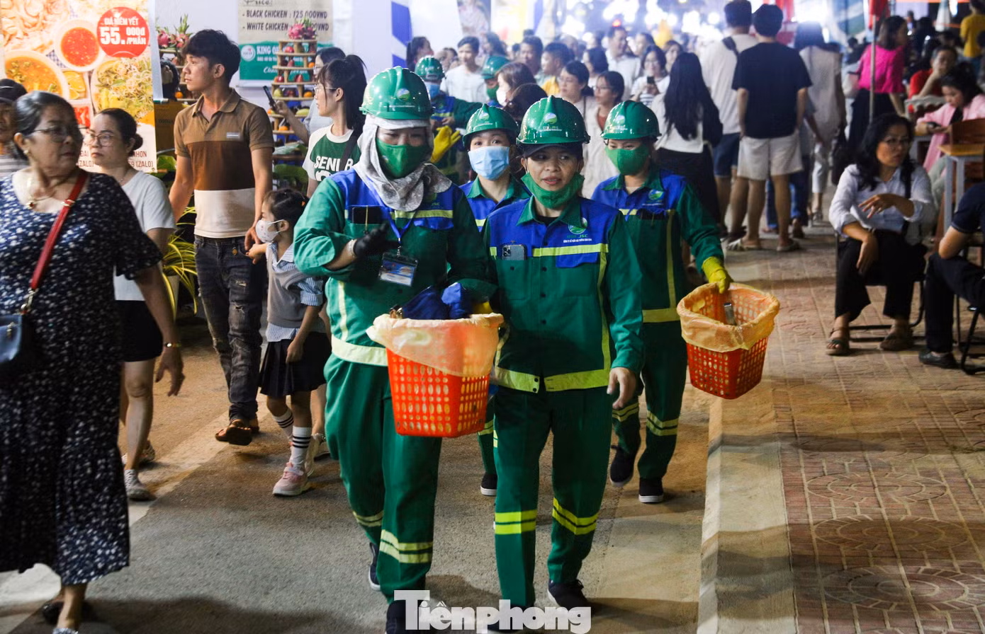 Phát biểu khai mạc Tuần lễ Amazing Binh Dinh Fest 2024, Chủ tịch UBND tỉnh Bình Định Phạm Anh Tuấn cho hay, trong bức tranh du lịch chung của tỉnh, du lịch Quy Nhơn đã khẳng định thương hiệu trên bản đồ du lịch của Việt Nam, được xếp vào nhóm tăng trưởng mạnh nhất của ngành du lịch quốc gia và là một trong ba thành phố du lịch của Việt Nam được nhận giải thưởng “Thành phố Du lịch sạch ASEAN 2024”. Đây là lần thứ 2 TP. Quy Nhơn nhận giải thưởng này.