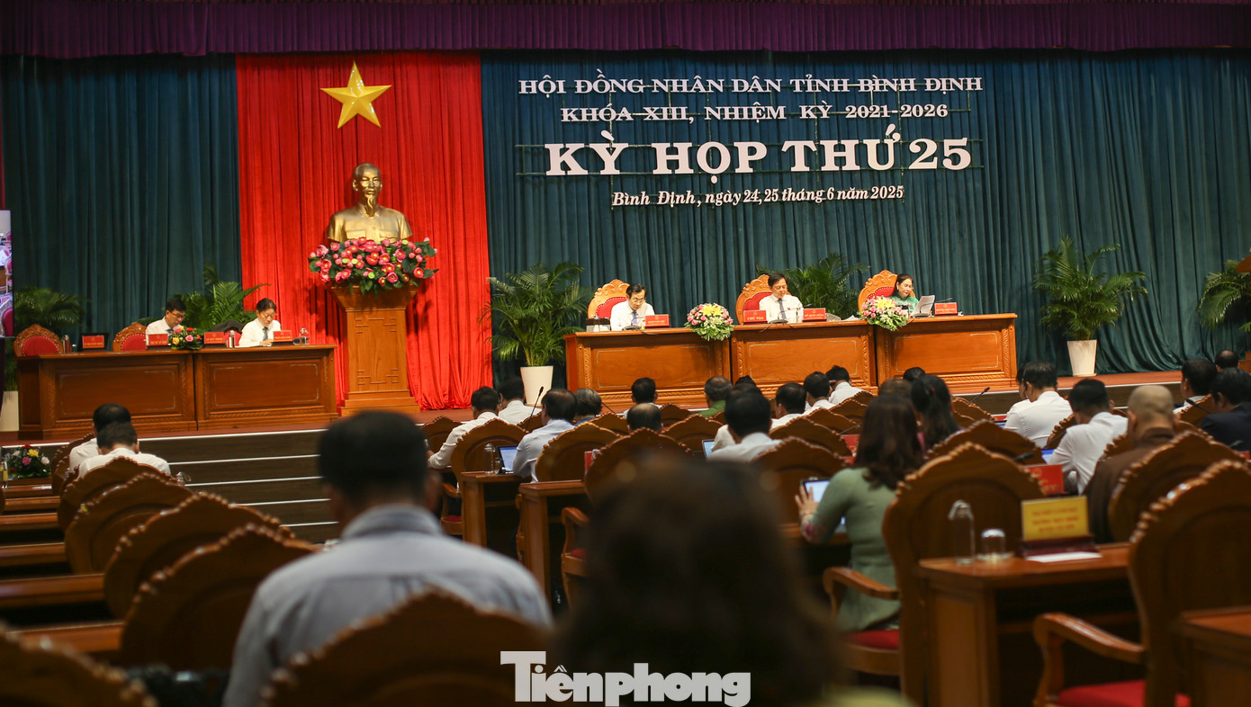 Kỳ họp thứ 25, HĐND tỉnh Bình Định khóa XIII. Kỳ họp thứ 25, HĐND tỉnh Bình Định khóa XIII.