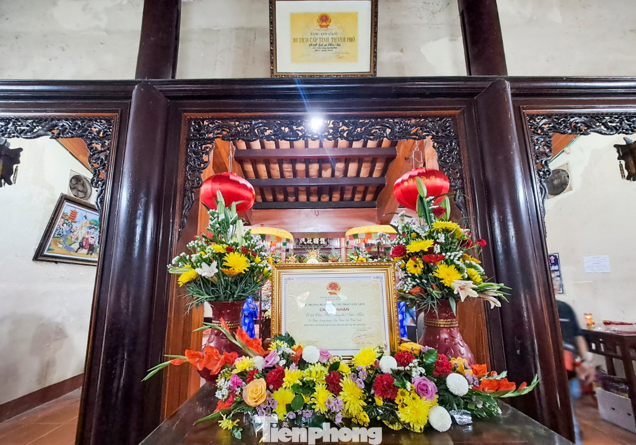 Theo Phó Chủ tịch UBND tỉnh Bình Định Lâm Hải Giang, việc lễ hội Chùa Bà - Cảng thị Nước Mặn được tôn vinh đã góp phần nâng cao nhận thức về giá trị văn hóa dân gian của loại hình di sản văn hóa phi vật thể này, khẳng định vai trò của lễ hội trong đời sống tinh thần của cộng đồng địa phương, tôn trọng giá trị của di sản tại vùng đất Bình Định, góp phần tạo nên sự đa dạng văn hóa trong tổng thể các giá trị di sản văn hóa phi vật thể của Việt Nam. Ảnh: Trương Định.