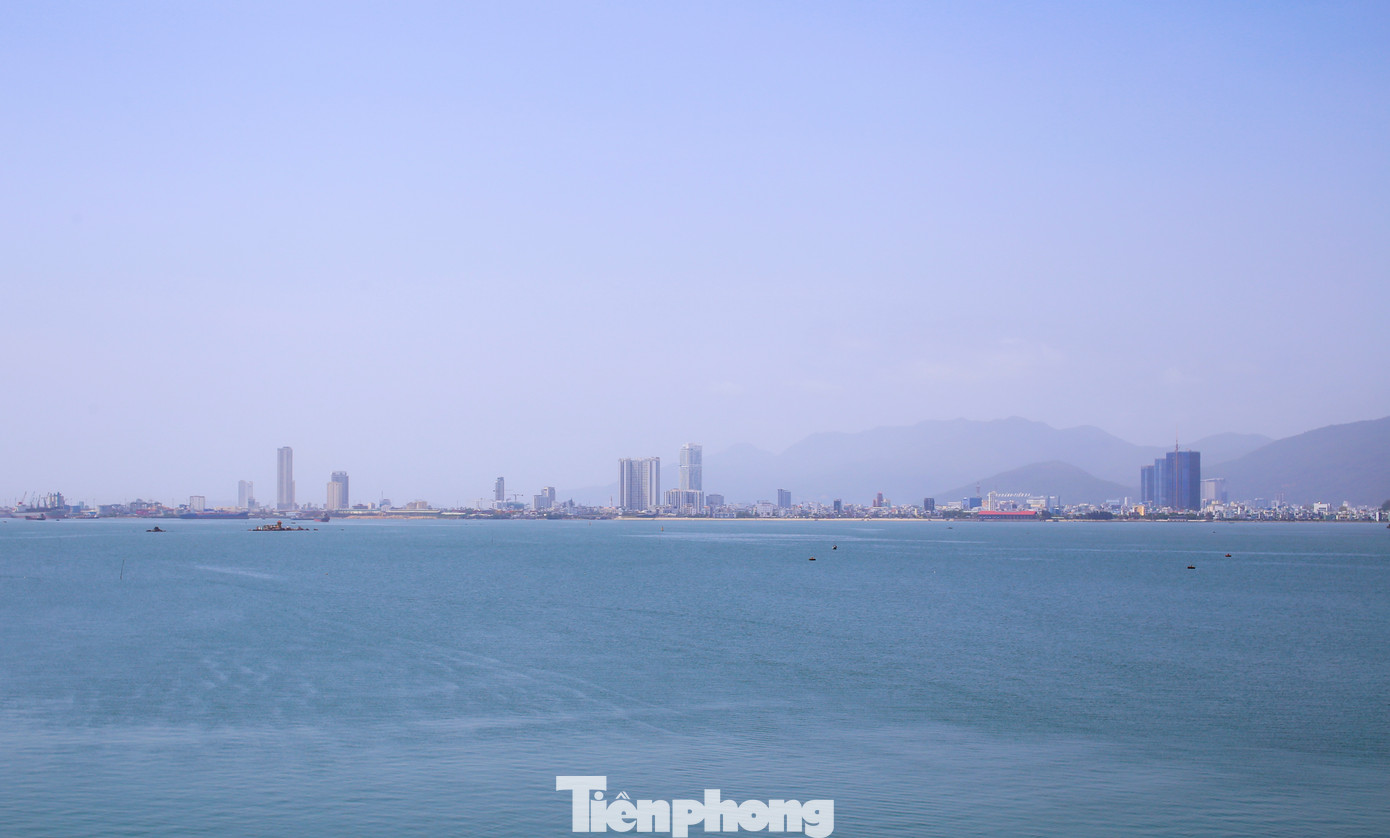 Theo Nghị quyết số 60-NQ/TW ngày 12/4/2025 của Ban Chấp hành Trung ương Đảng, dự kiến hợp nhất tỉnh Gia Lai và Bình Định, lấy tên là tỉnh Gia Lai, trung tâm chính trị - hành chính đặt tại tỉnh Bình Định. Ảnh: Trương Định Theo Nghị quyết số 60-NQ/TW ngày 12/4/2025 của Ban Chấp hành Trung ương Đảng, dự kiến hợp nhất tỉnh Gia Lai và Bình Định, lấy tên là tỉnh Gia Lai, trung tâm chính trị - hành chính đặt tại tỉnh Bình Định. Ảnh: Trương Định